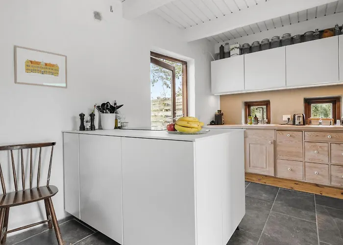 1 Bedroom Pet Friendly In