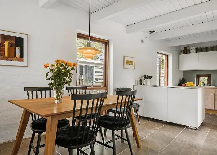 1 Bedroom Pet Friendly In * Ega