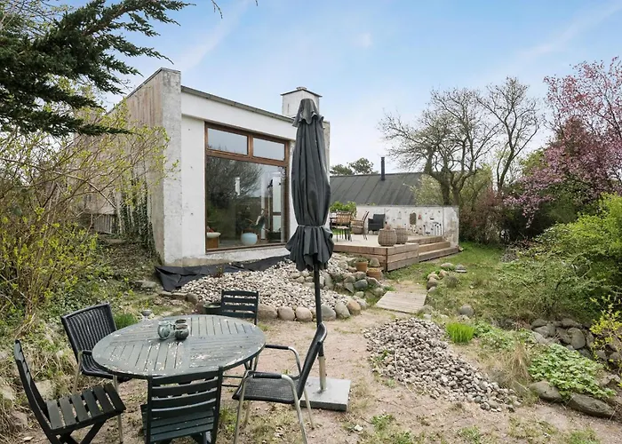 1 Bedroom Pet Friendly In Egå